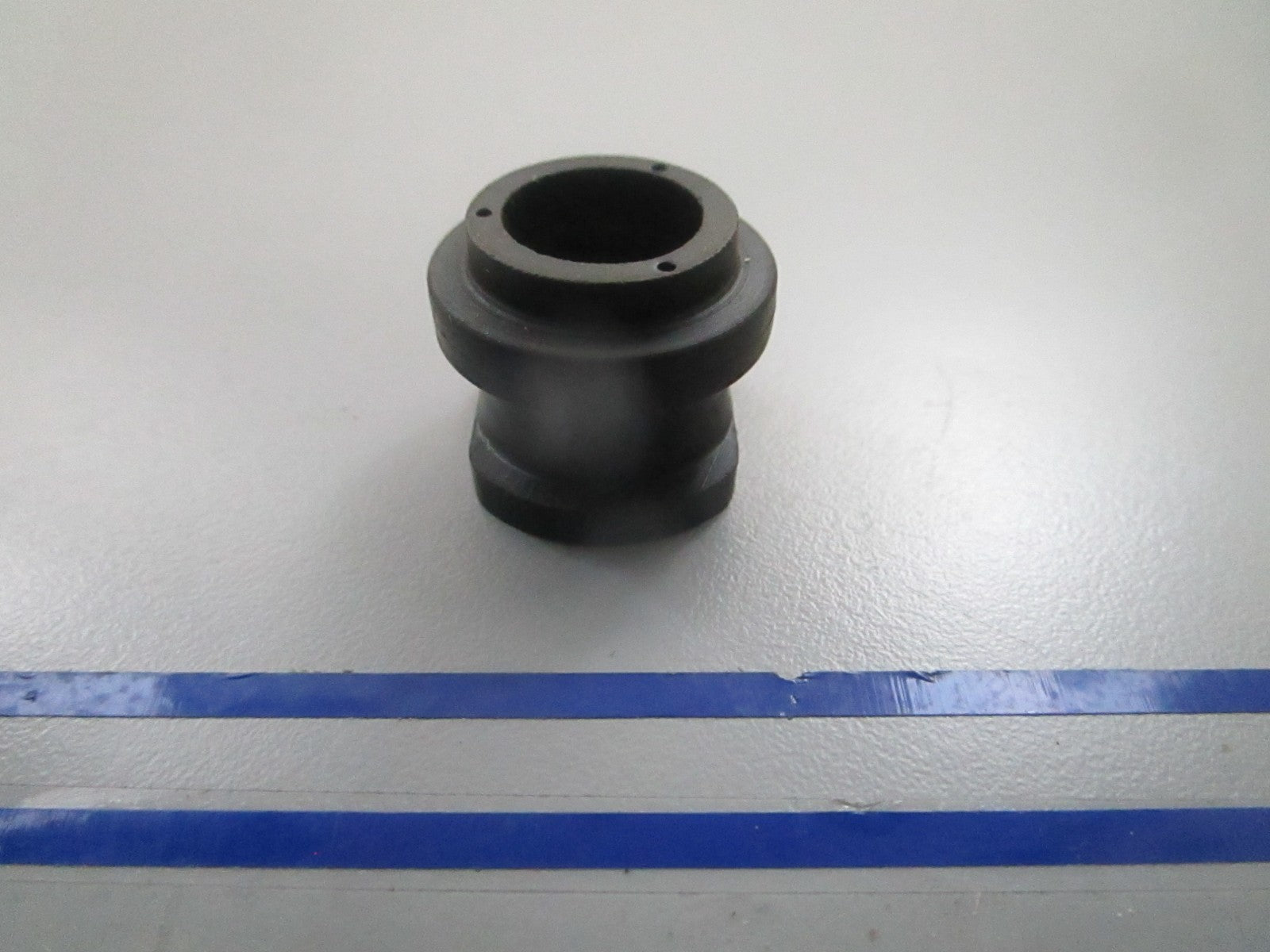 *NEW OEM* 0810 OMC Johnson Evinrude Grommet 314331 0314331