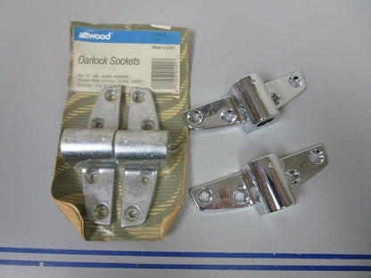 *NEW OEM* (LOT OF 2) 0720 Attwood Oarlock Chrome Socket Pair 9142A3