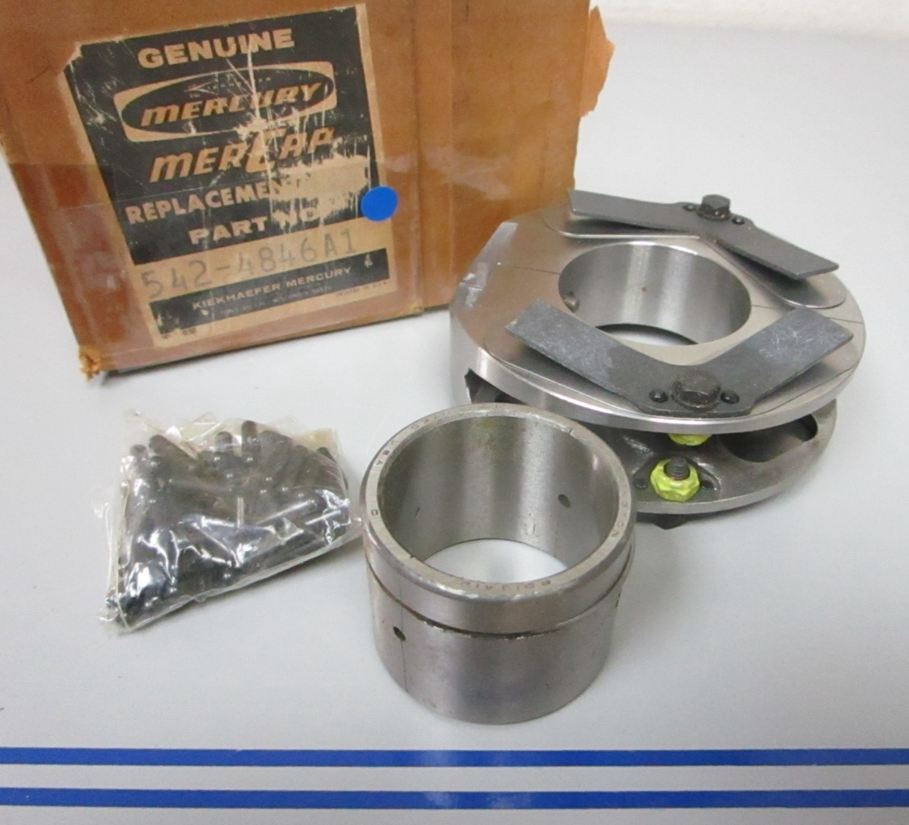NEW OEM 4846A1 Mercury Quicksilver 65hp Main Bearing Reed Cage 0720