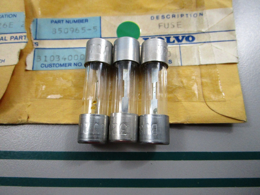 NEW OEM (LOT OF 3) 850965 Volvo Penta Fuse 0810