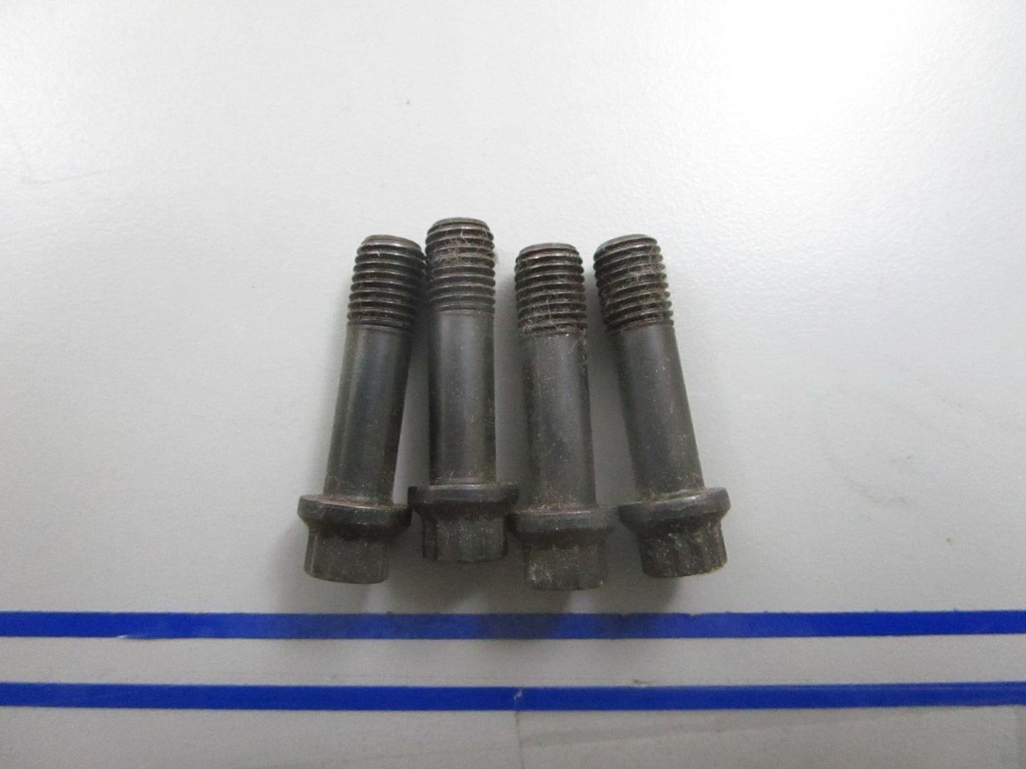 *NEW OEM* (LOT OF 4) 0810 OMC Johnson Evinrude Screw 330081 0330081