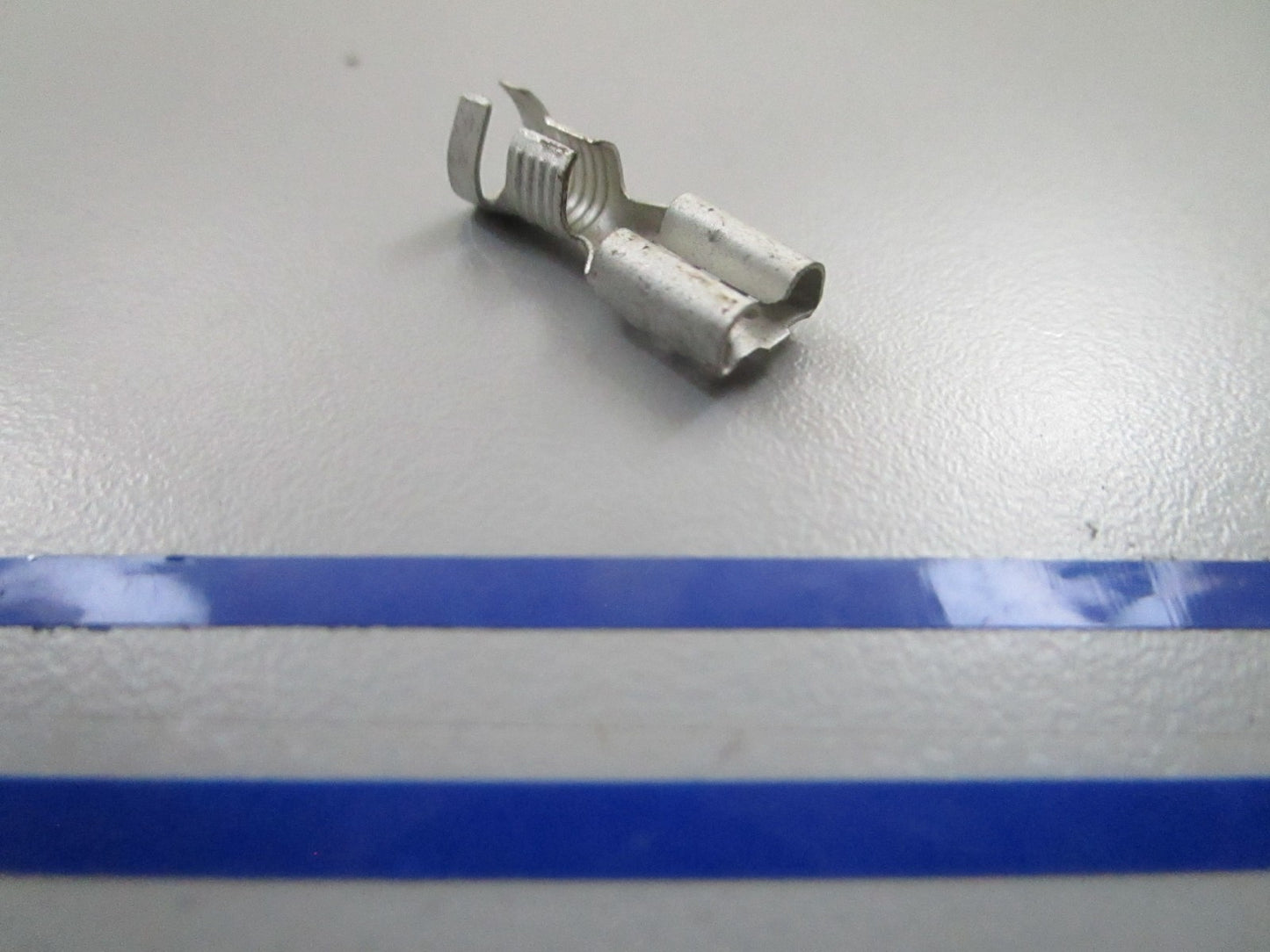 *NEW OEM* 0810 Volvo Penta Terminal 881486