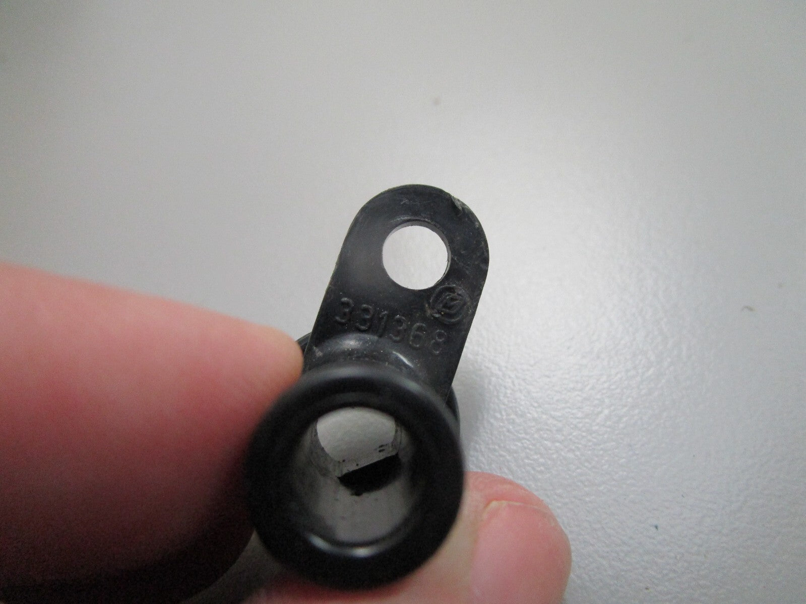 *NEW OEM* 0810 OMC Johnson Evinrude Fuel Shut-Off Lever 331368 0331368