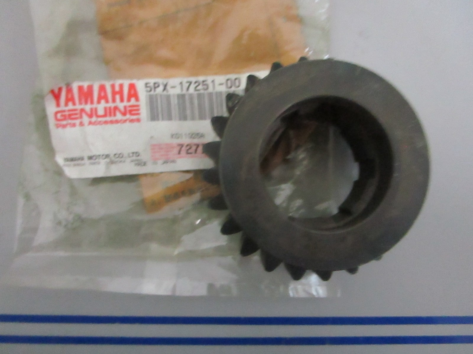 NEW OEM 5PX-17251-00-00 Yamaha 24T 5th Wheel Gear 0820