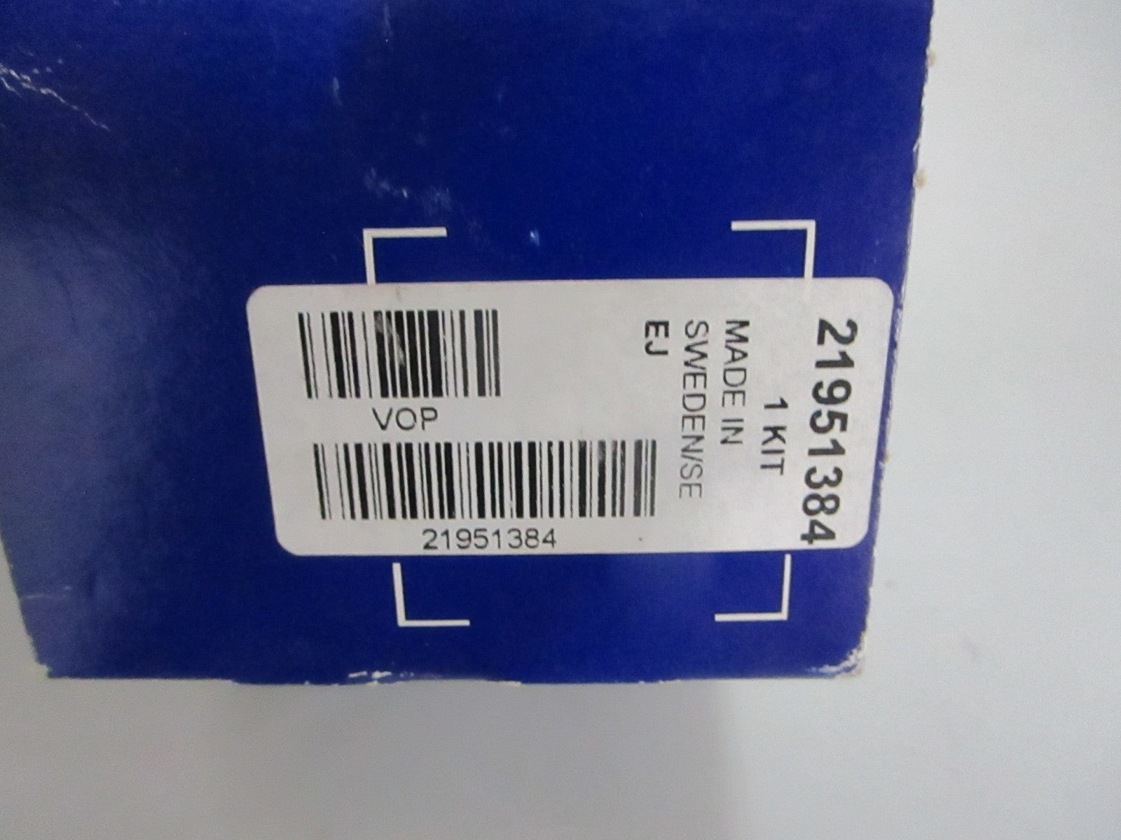 *NEW OEM* 0820 Volvo Penta Wear Kit 21951384