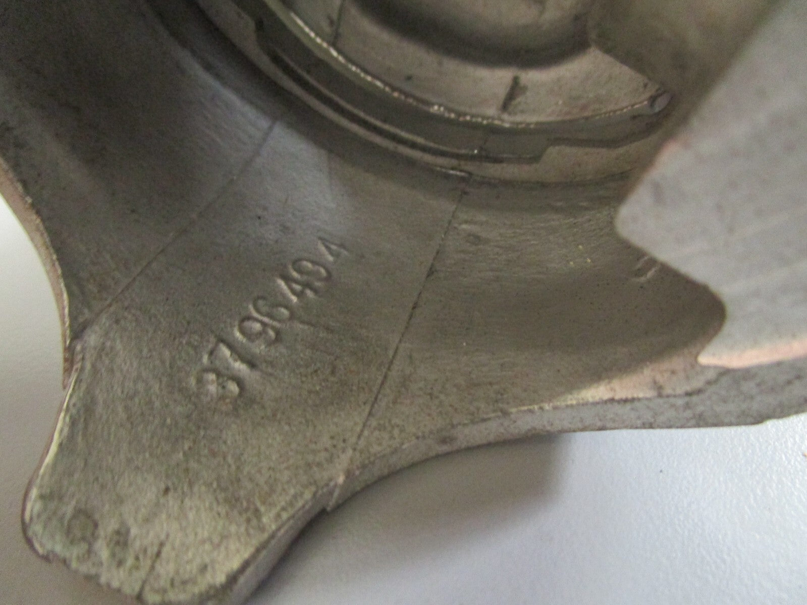 *NEW OEM* 0820 GM Piston 3816974 3796494