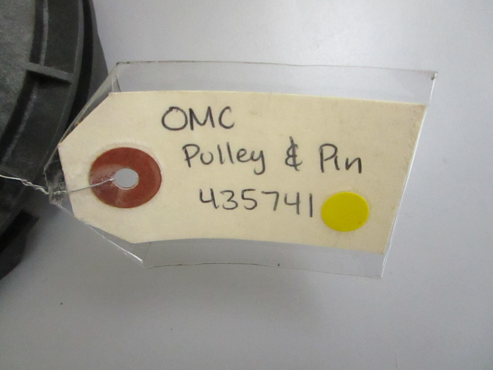 *NEW OEM* 0820 OMC Johnson Evinrude Pulley & Pin 435741 0435741