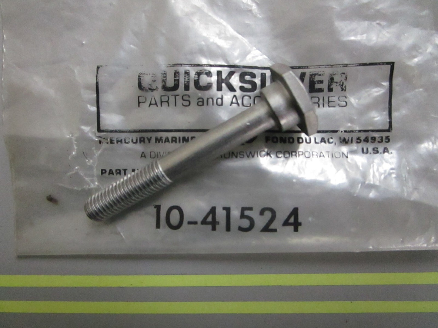 *NEW OEM* 0810 Mercury Quicksilver Screw 10-41524