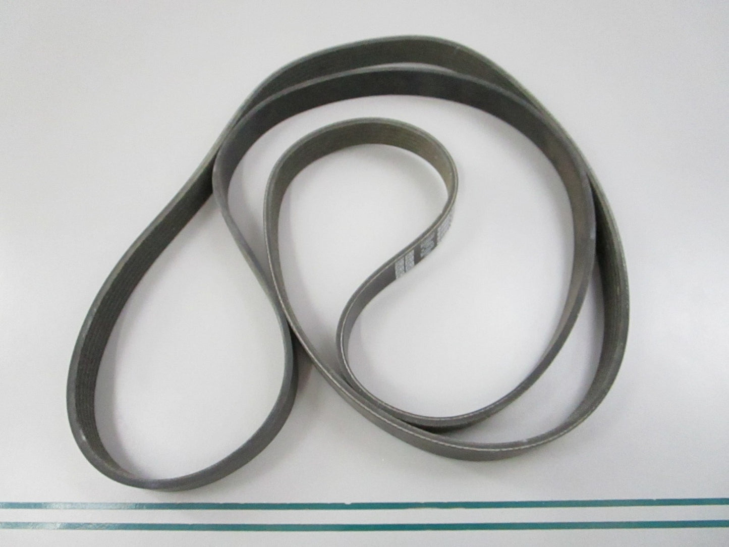 NEW 5060785 Dayco Serpentine Belt 0810