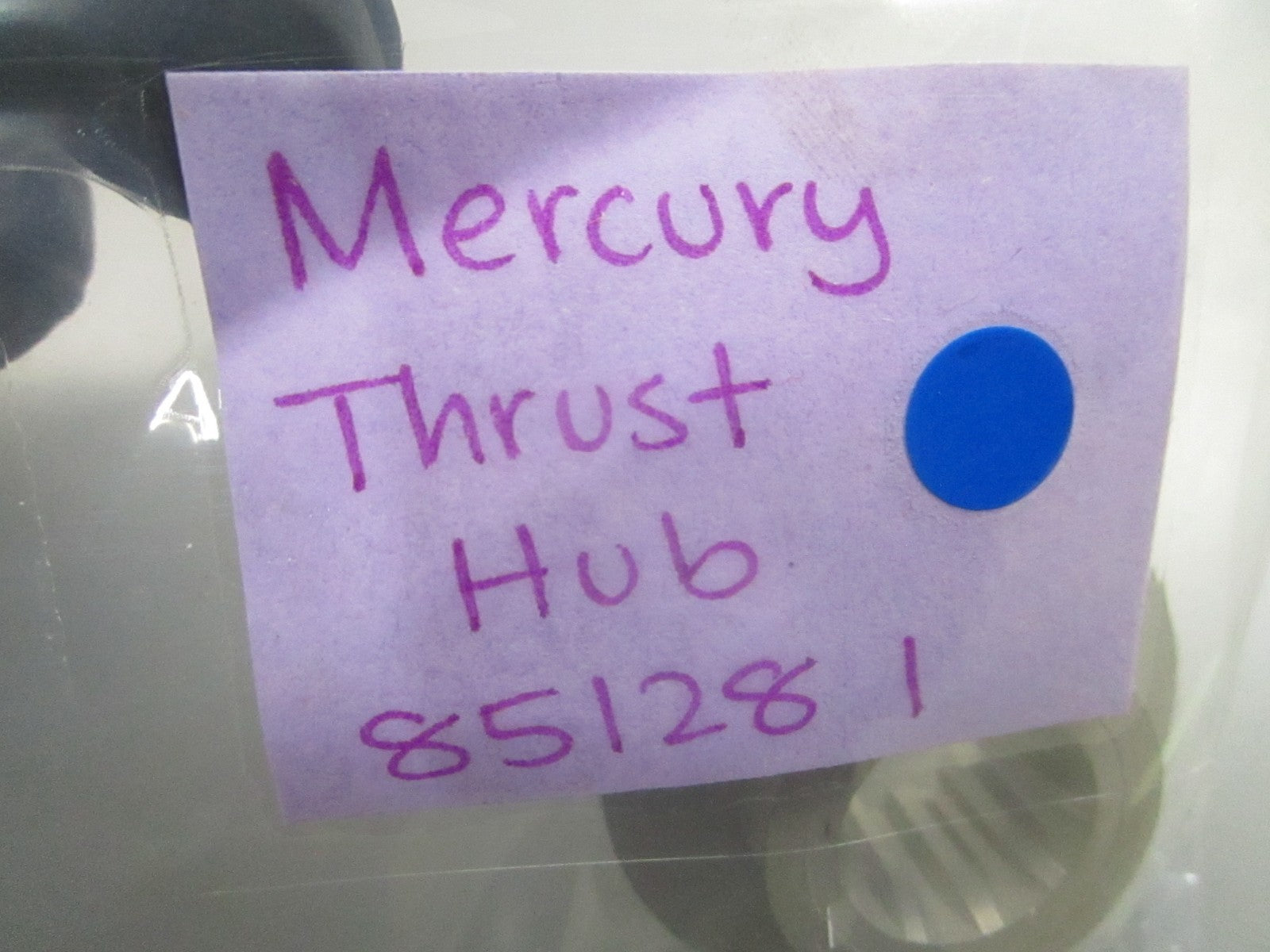 *NEW OEM* 0810 Mercury Quicksilver Thrust Hub 851281