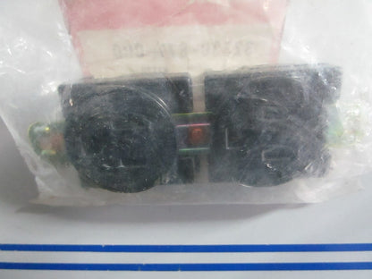 NEW OEM 32330-877-000 Honda Receptacle 0820