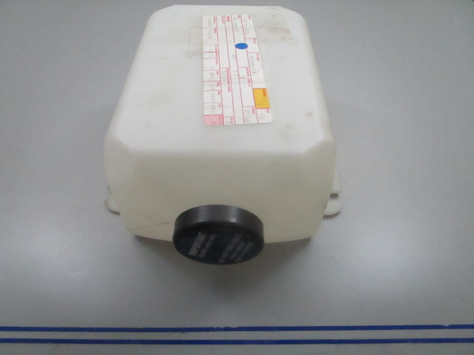*NEW OEM* 0720 Volvo Penta Reservoir 3808877