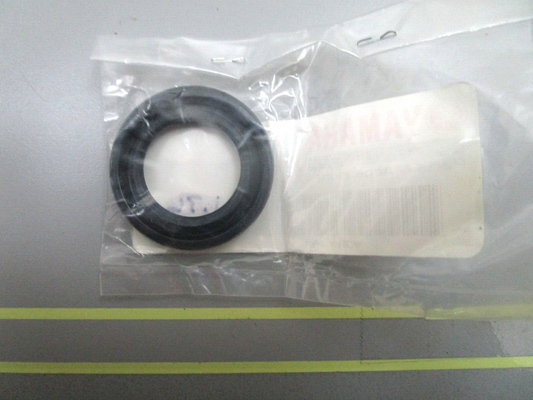 *NEW OEM* 0750 Yamaha OIL SEAL 93101-25M03