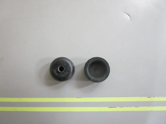 *NEW OEM* (LOT OF 2) 0810 OMC Johnson Evinrude Bumper 311371 0311371