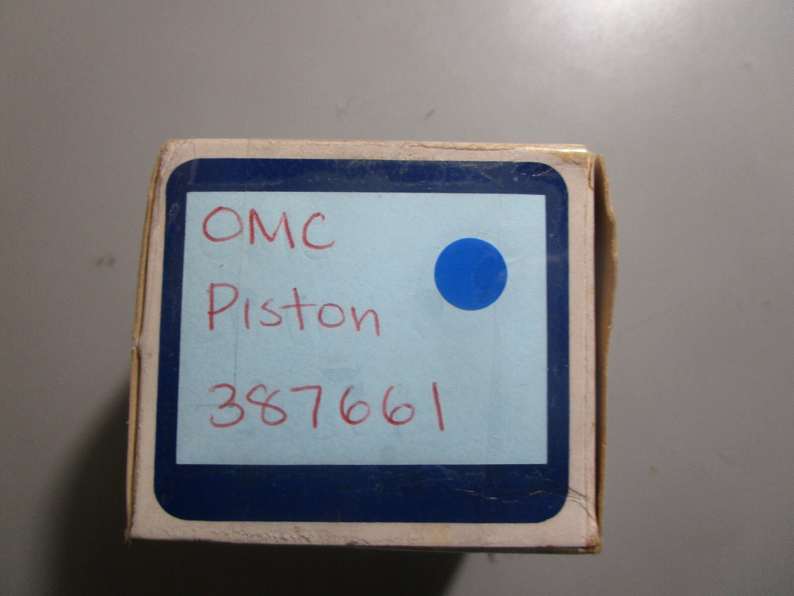 *NEW OEM* 0810 OMC Johnson Evinrude Piston 387661 0387661