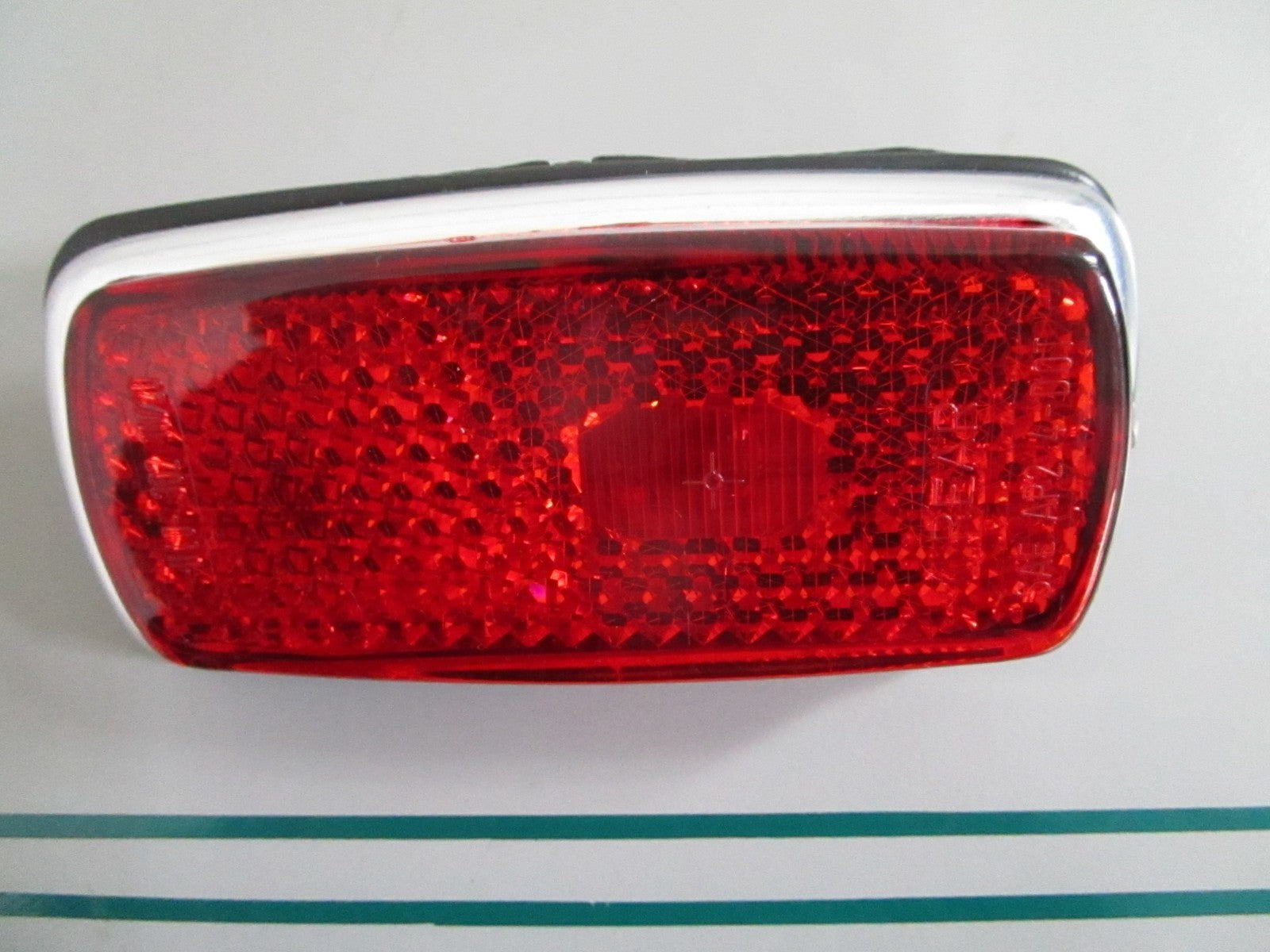 NEW OEM 0008260641 Mercedes-Benz RH Rear Reflector 0820