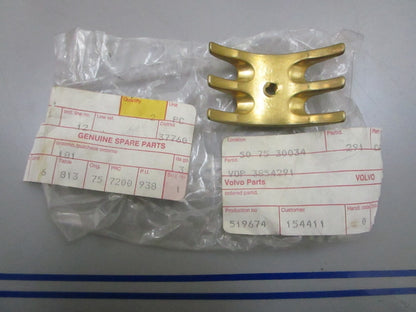 *NEW OEM* 0810 Volvo Penta Cam 3854291