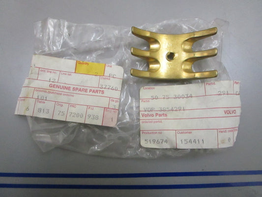 *NEW OEM* 0810 Volvo Penta Cam 3854291