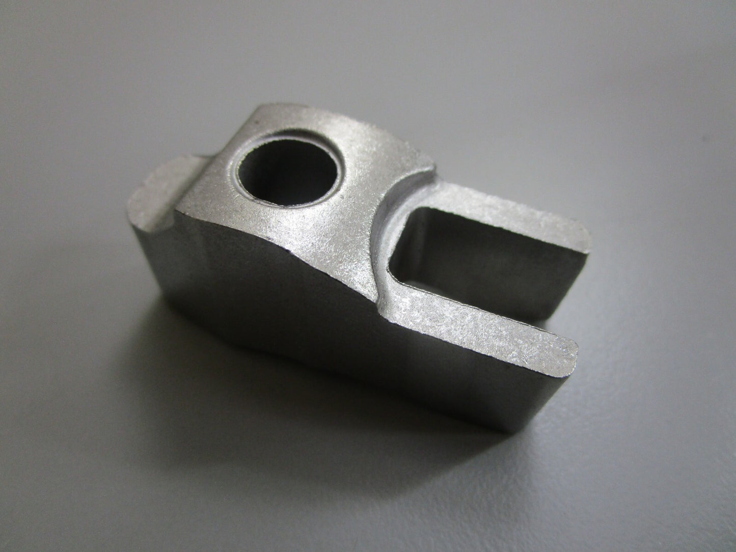 *NEW OEM* 0820 Volvo Penta Yoke 861728