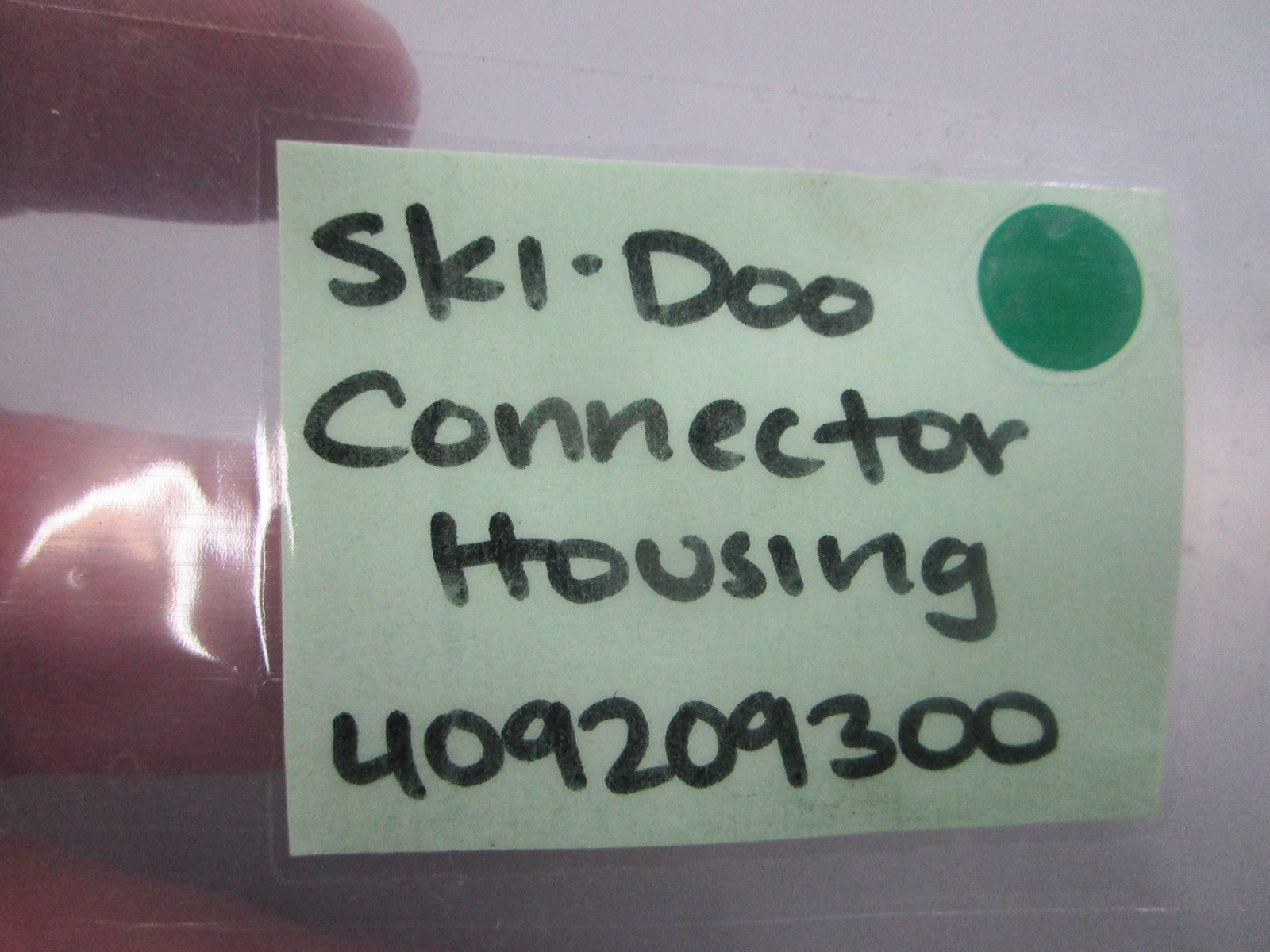 NEW 409209300 Ski-Doo Connecting Housing 0810