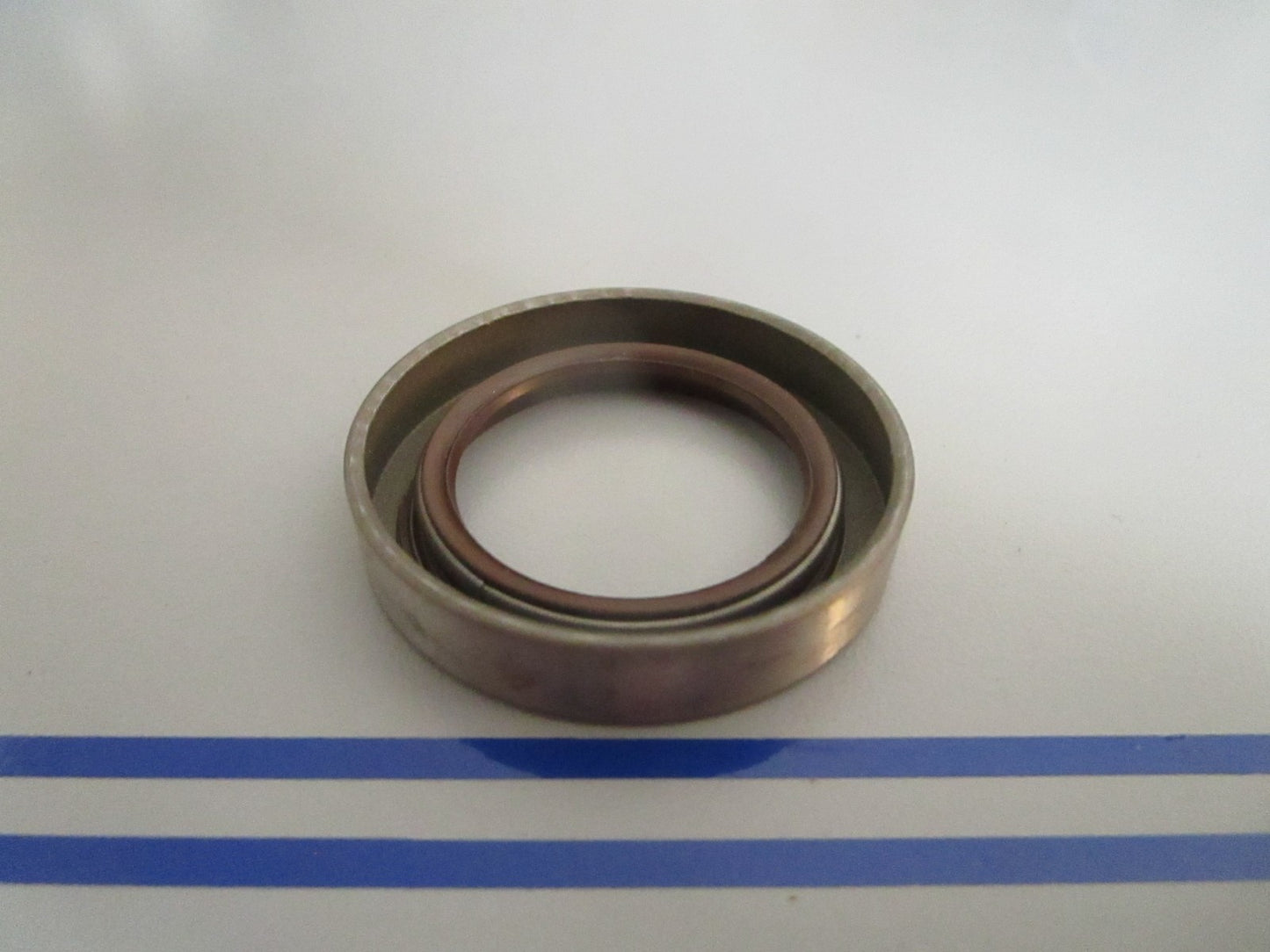 *NEW OEM* 0720 OMC Johnson Evinrude Crankshaft Seal 328603 0328603