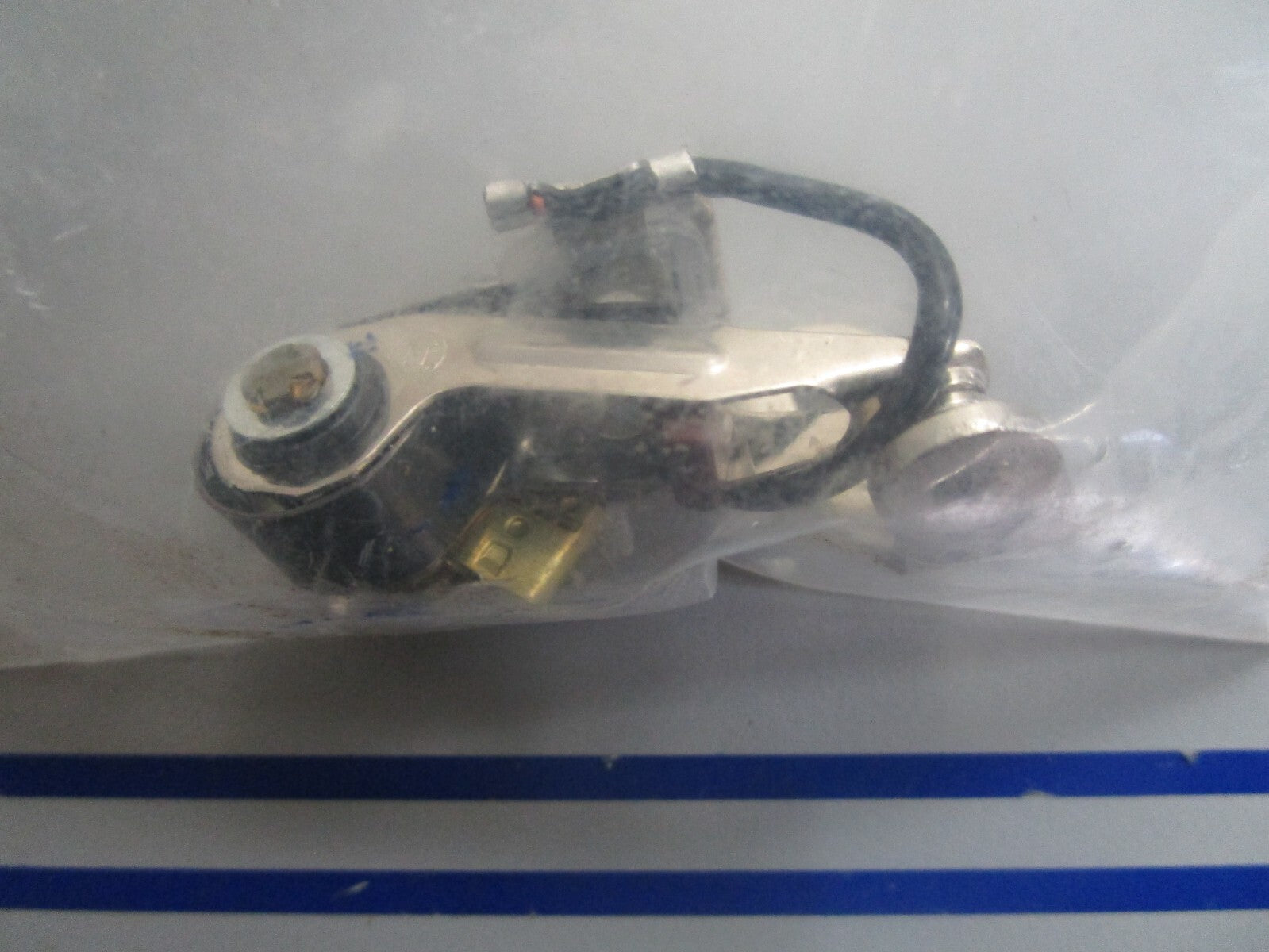 *NEW OEM* 0810 Volvo Penta Contact Point 241652