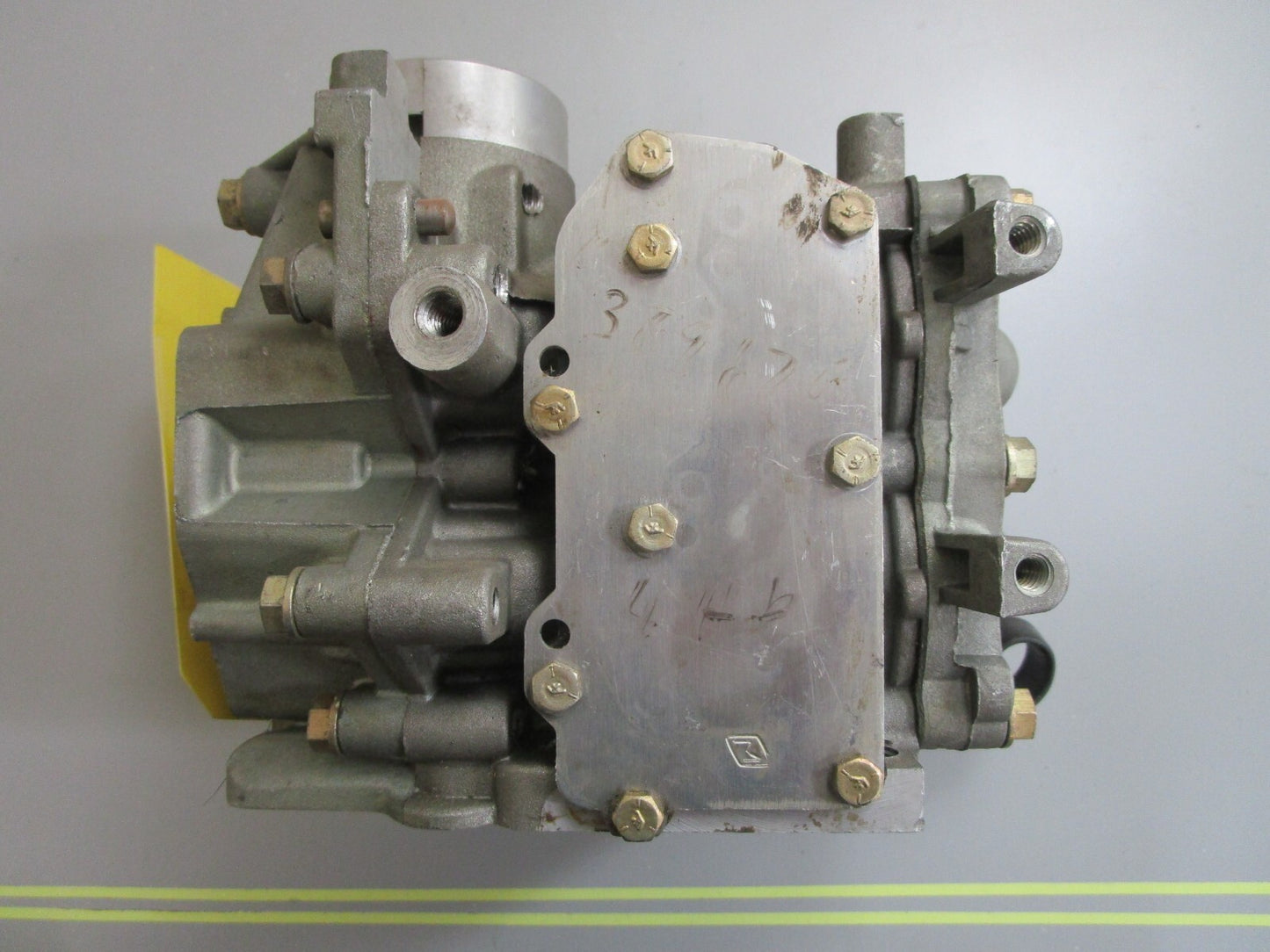 *NEW OEM* 0820 OMC Johnson Evinrude 4HP Cylinder & Crankcase Assy 389678 0389678