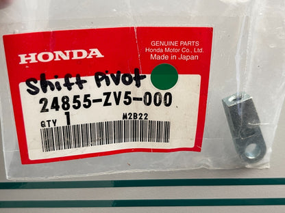 NEW OEM 24855-ZV5-000 Honda Shift Pivot 0810