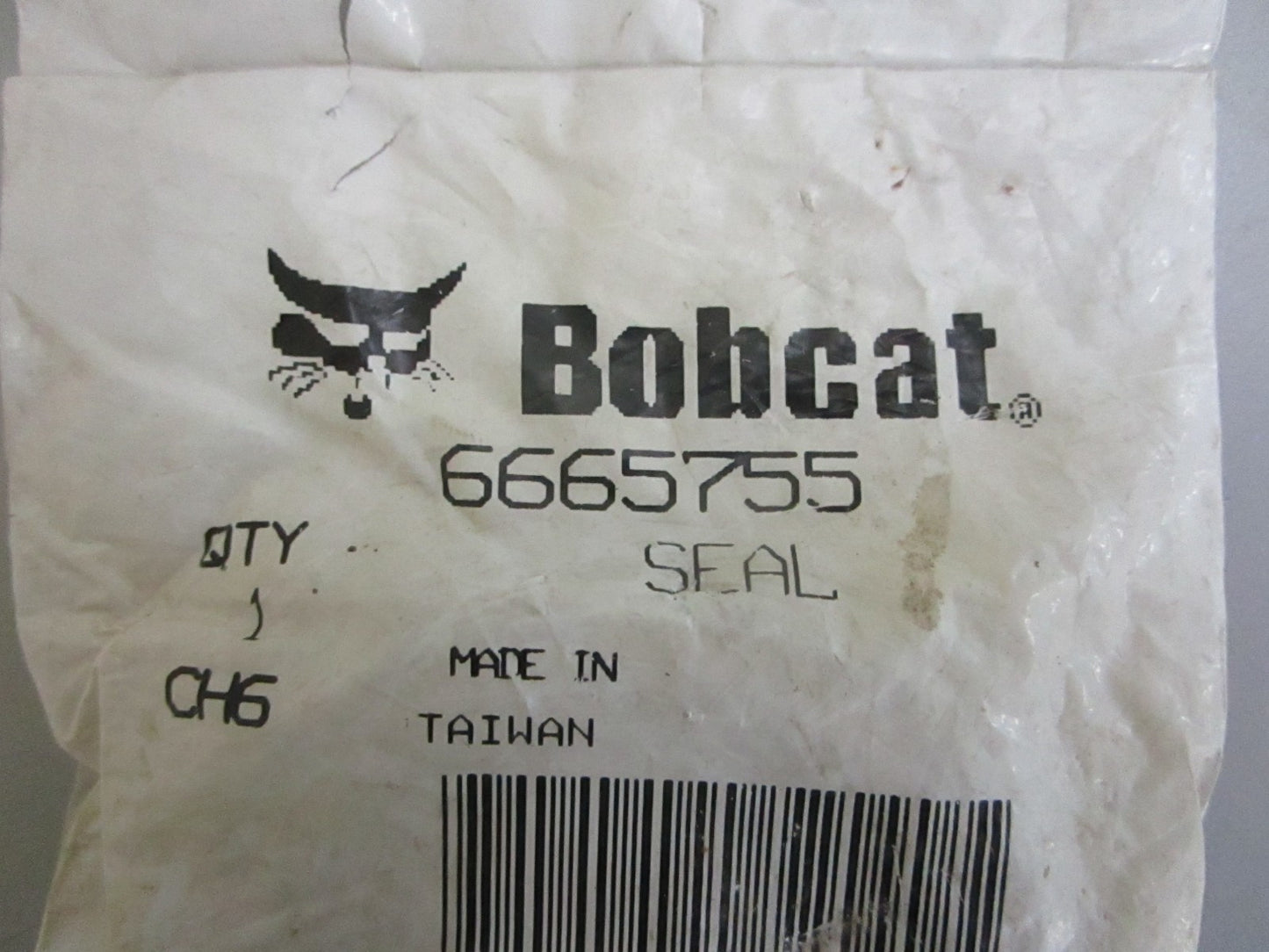 *NEW OEM* 0820 Bobcat Seal 6665755