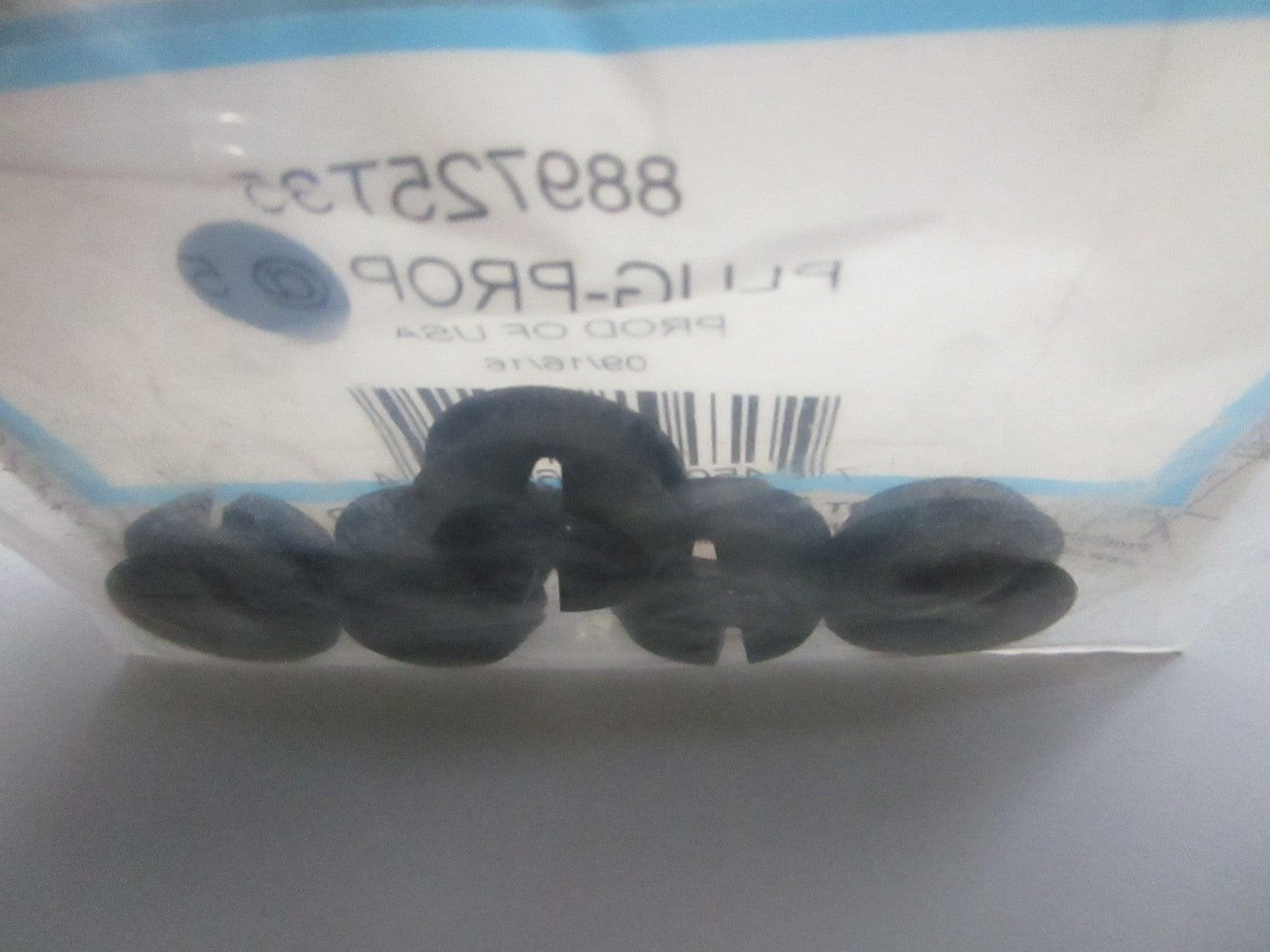 *NEW OEM* (LOT OF 5) 0810 Mercury Quicksilver Prop Plug 889725T35