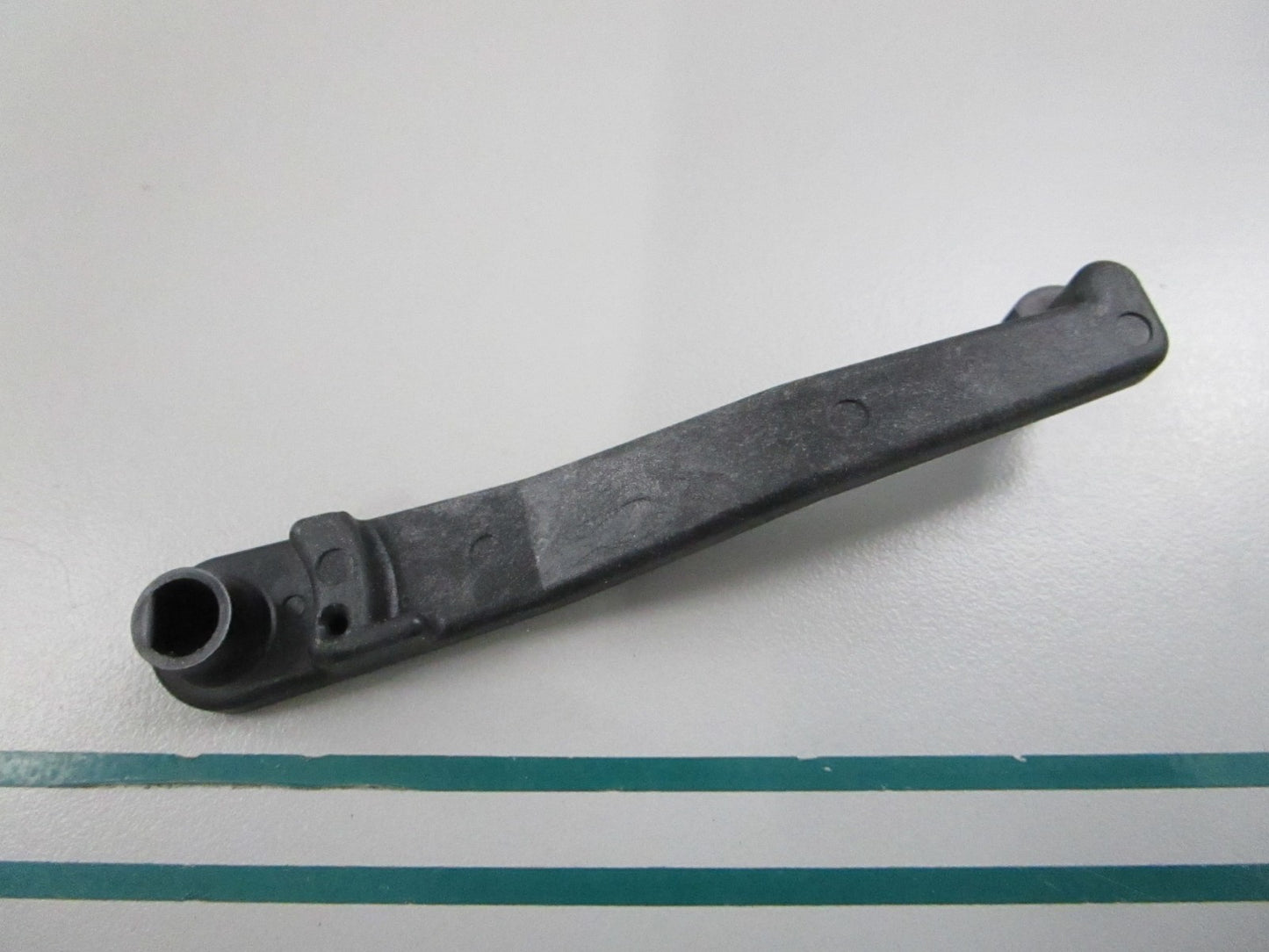 NEW OEM 910152 0910152 OMC Johnson Evinrude Arm 0810