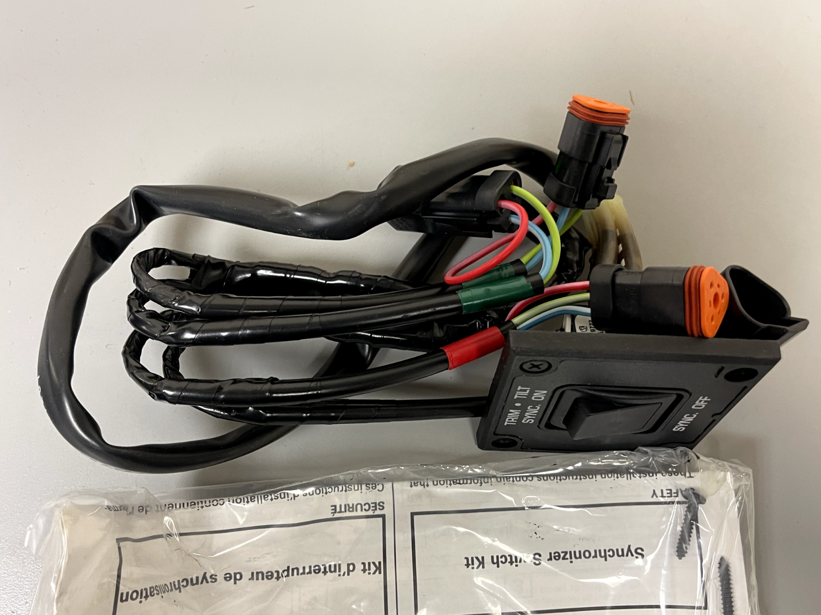 *NEW OEM* 0670 OMC Johnson Evinrude Trim Synchronizer Switch 176556 0176556