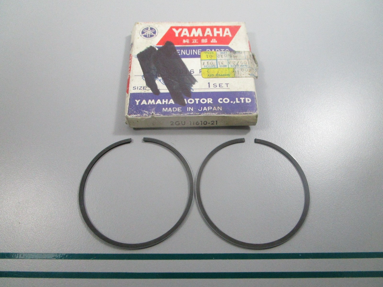 NEW OEM 2GU-11610-21-00 Yamaha Piston Ring Set 0810