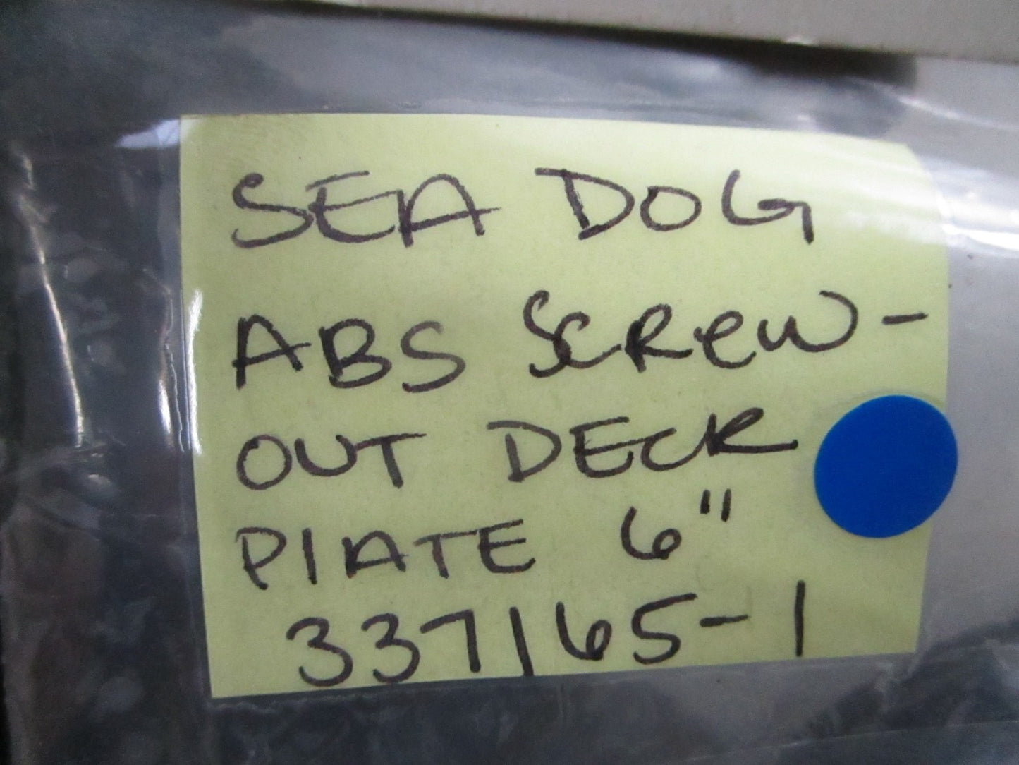 *NEW* 0810 Sea-Dog ABS 6" Screw-Out Deck Plate 337165-1