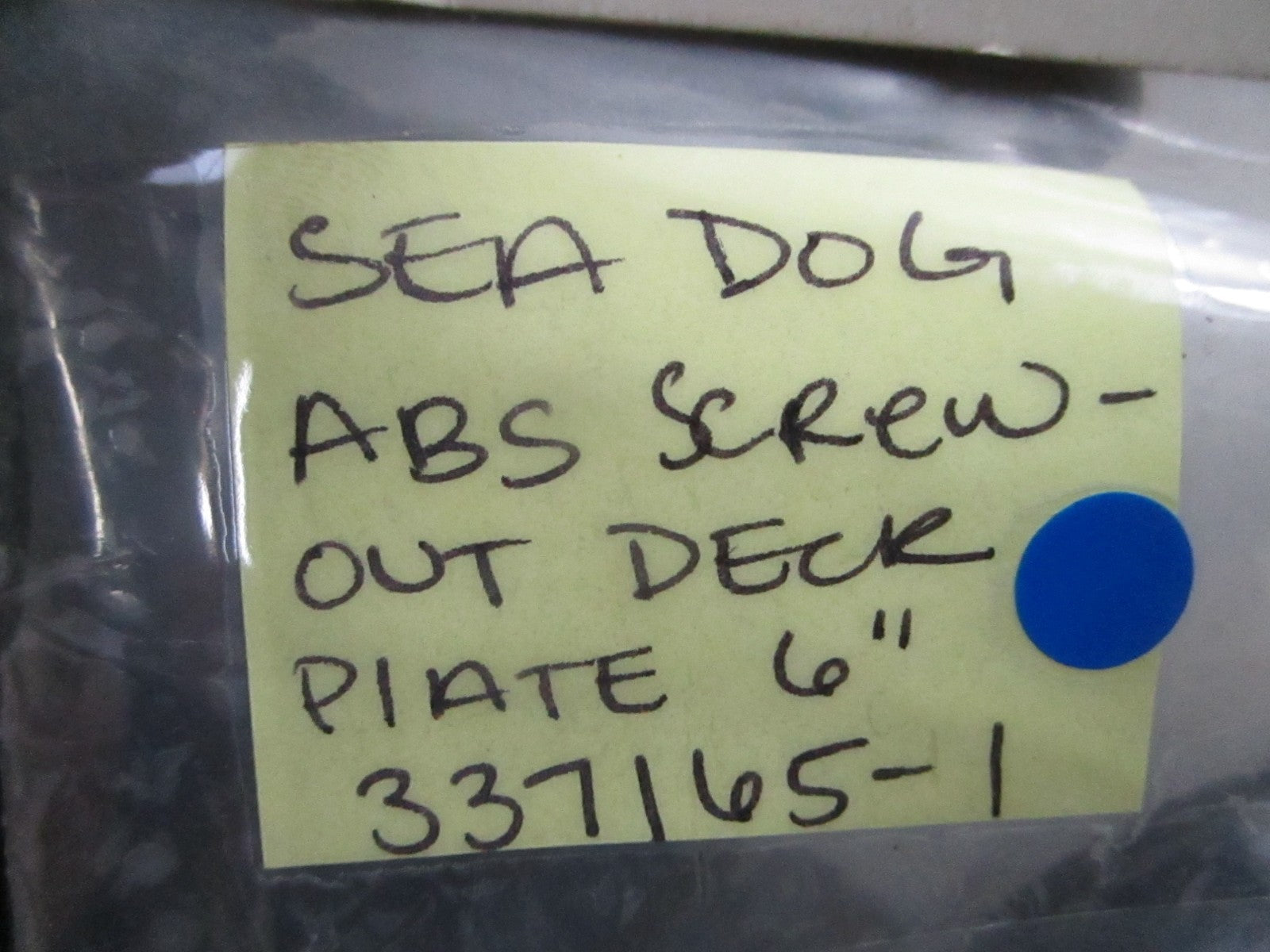 *NEW* 0810 Sea-Dog ABS 6" Screw-Out Deck Plate 337165-1