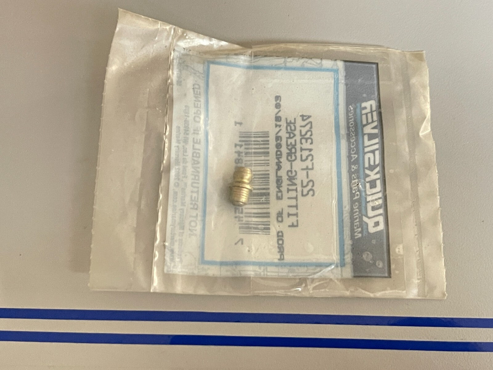 *NEW OEM* 0810 Mercury Quicksilver Grease Fitting 22-F213274