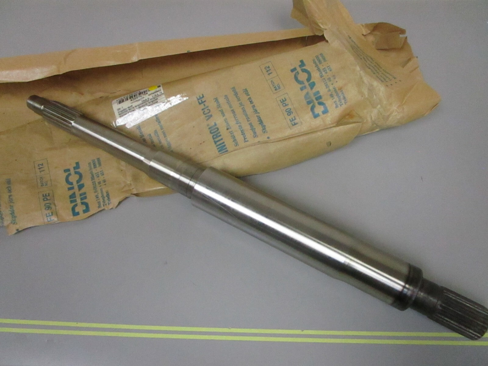 *NEW OEM* 0720 Volvo Penta Propeller Shaft 3857675