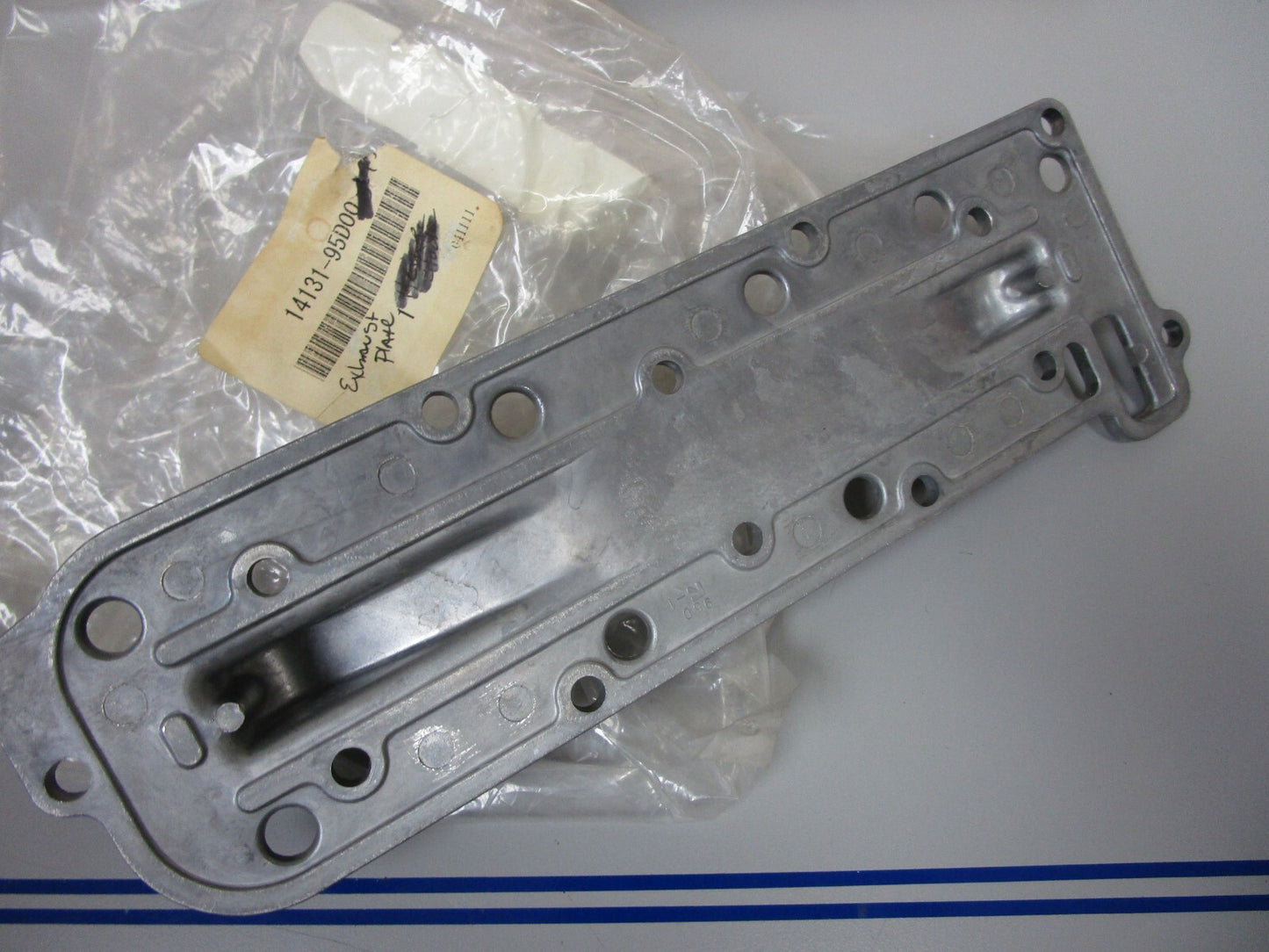 *NEW OEM* 0810 Suzuki Exhaust Plate 14131-95D00
