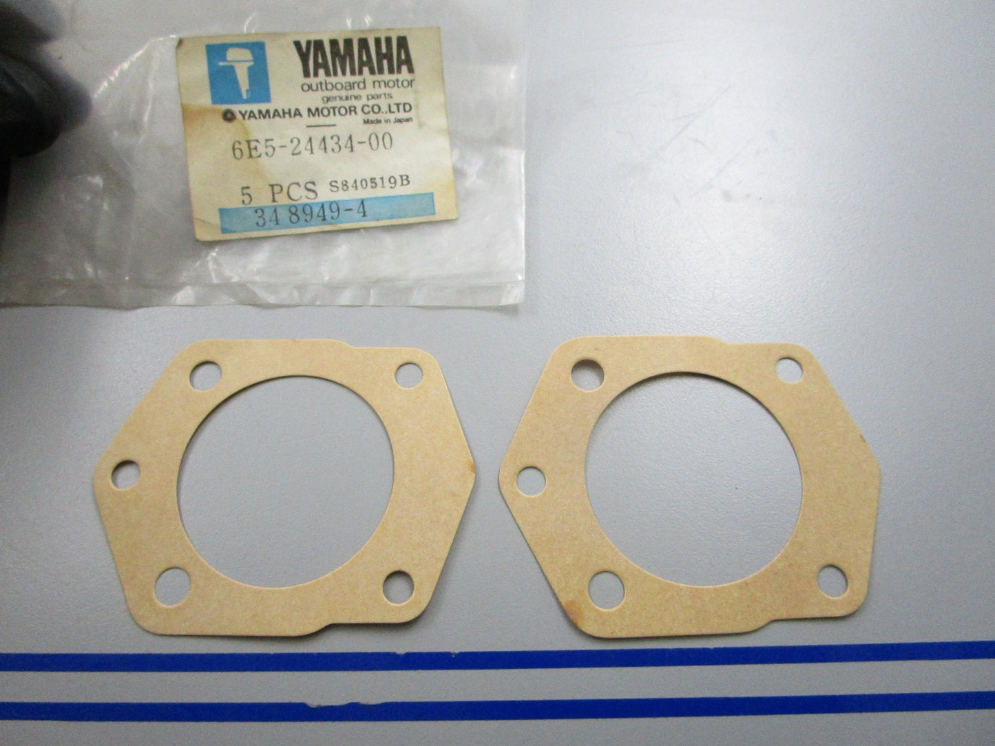 *NEW OEM* (LOT OF 2) 0810 Yamaha Body Gasket 6E5-24434-00-00