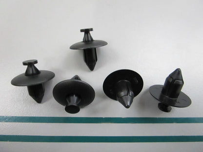 NEW OEM (LOT OF 5) 3303-592 Arctic Cat Clip Mudguard 0810