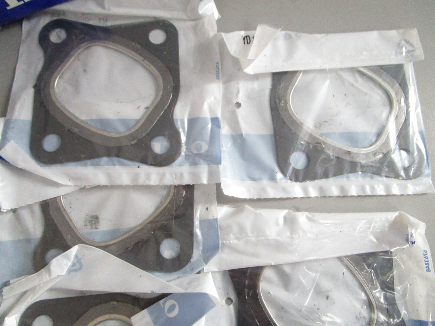 NEW OEM 876410 Volvo Penta Gasket Repair Kit 0820