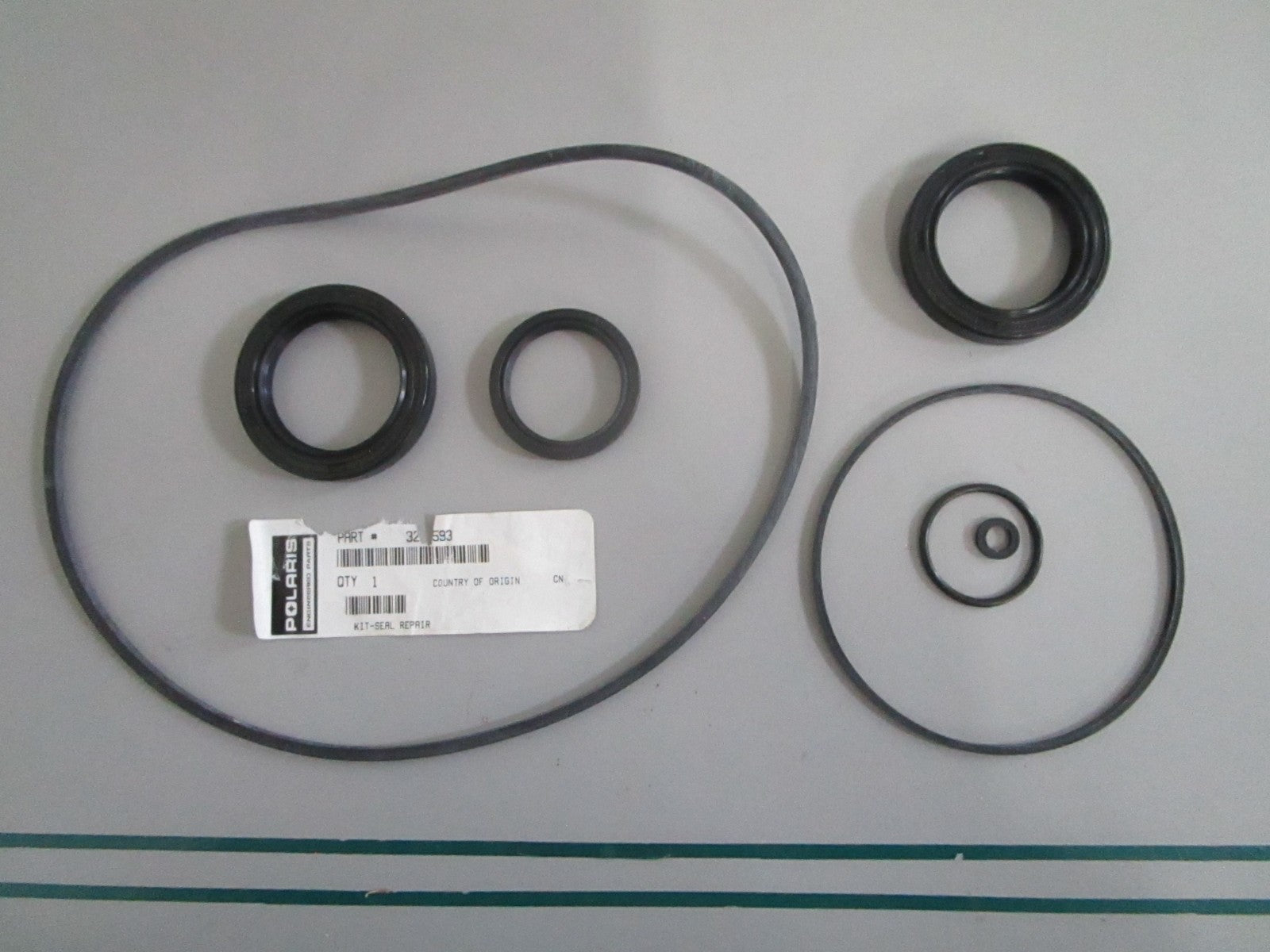 Polaris NEW OEM Front Gearcase Seal Repair Kit 3234593 Sportsman 800 6X6 NOS 082