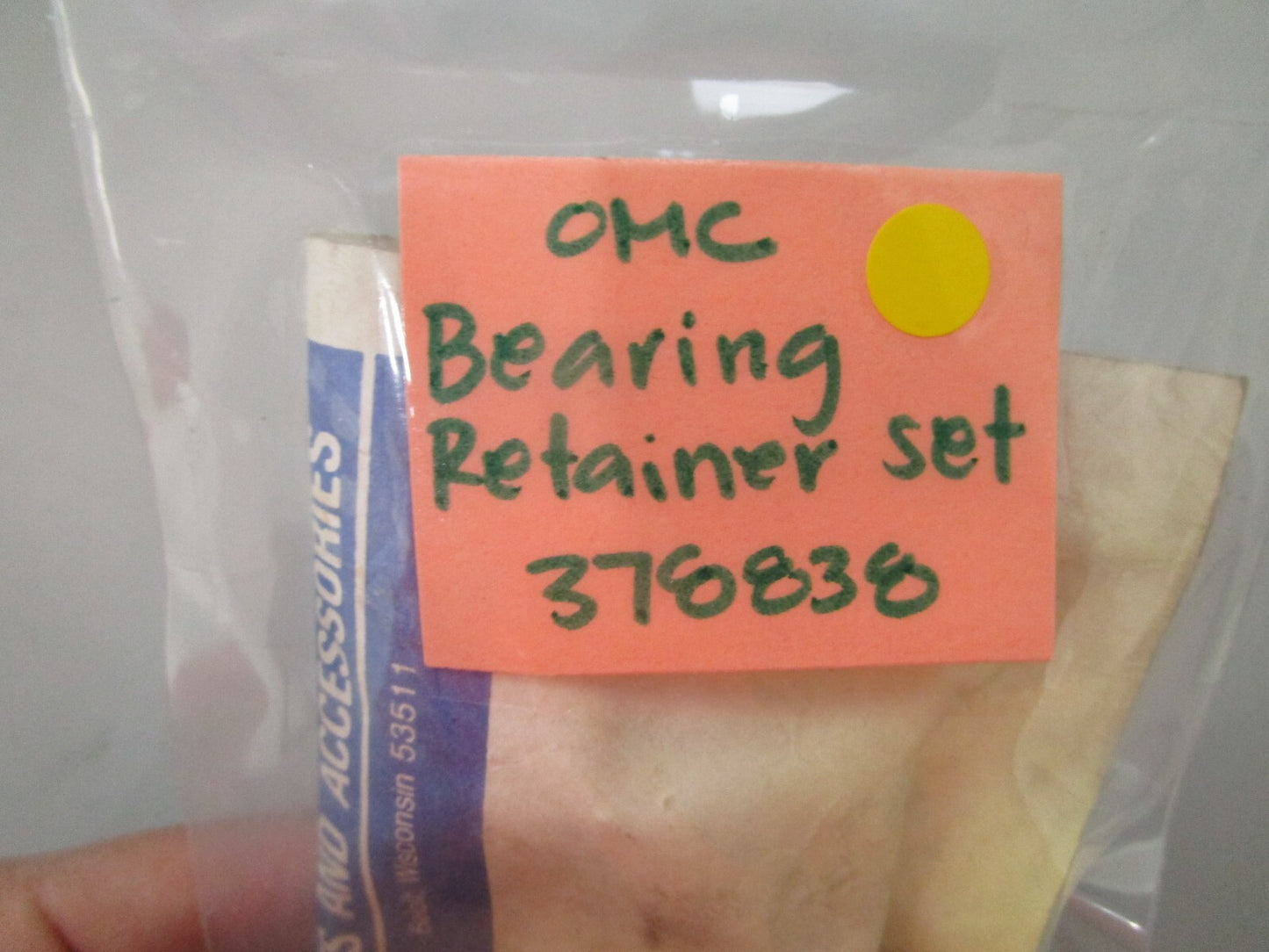 *NEW OEM* 0810 OMC Johnson Evinrude Bearing Retainer Set 378838 0378838