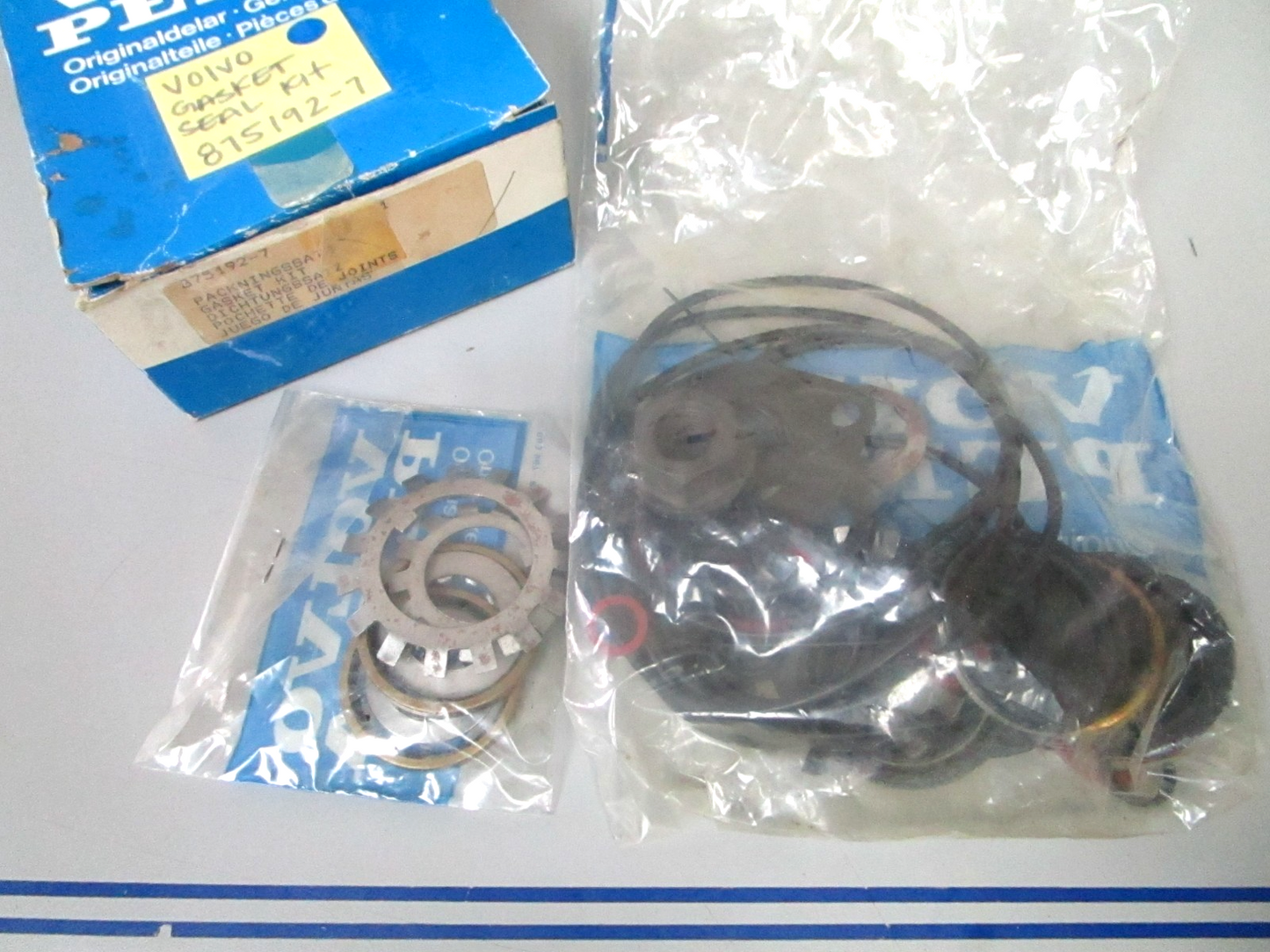*NEW OEM* 0720 Volvo Penta Gasket Seal Kit 875192-7