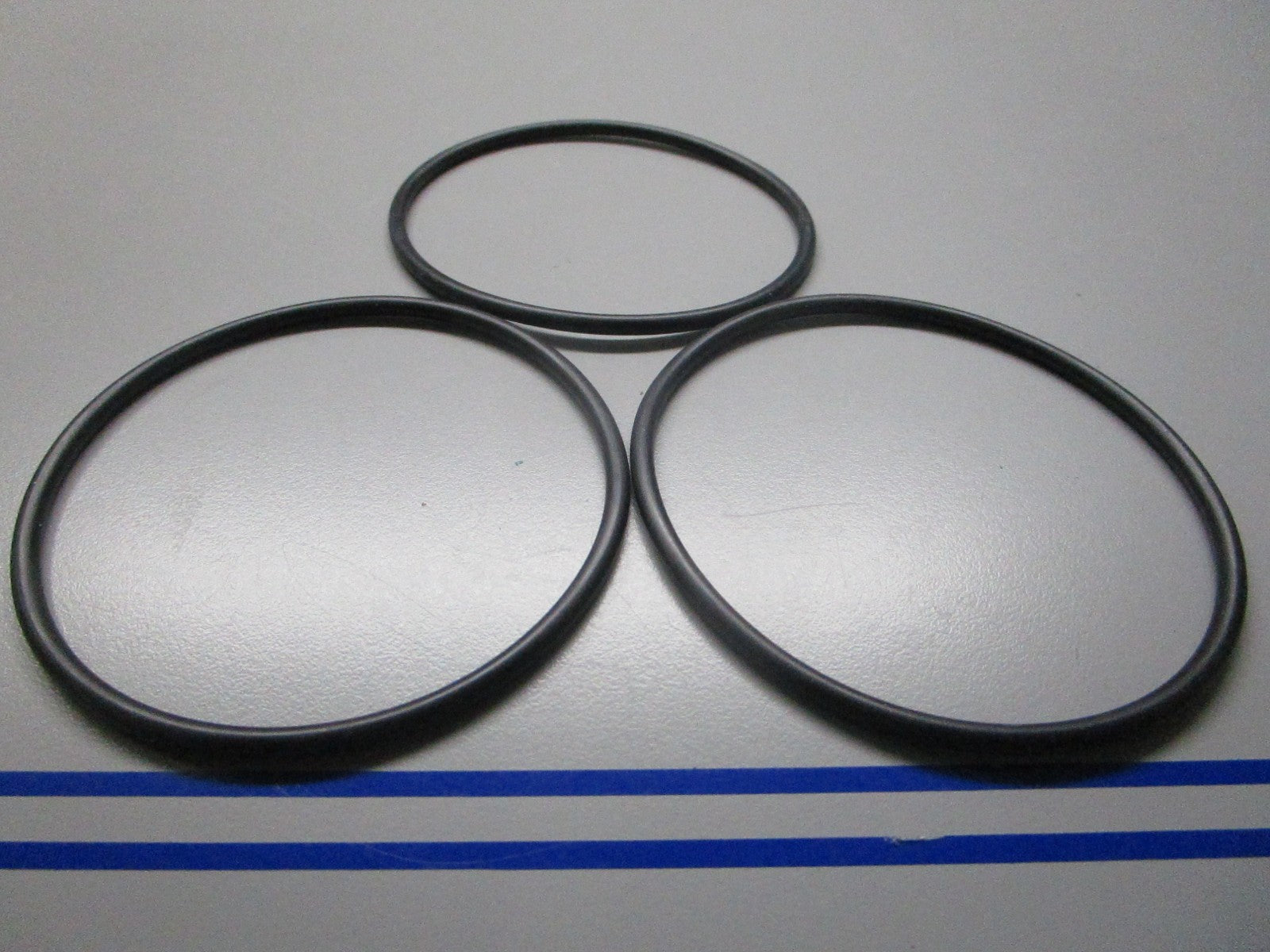 *NEW* (LOT OF 3) 0810 Buna-N Nitrile O-Ring -235