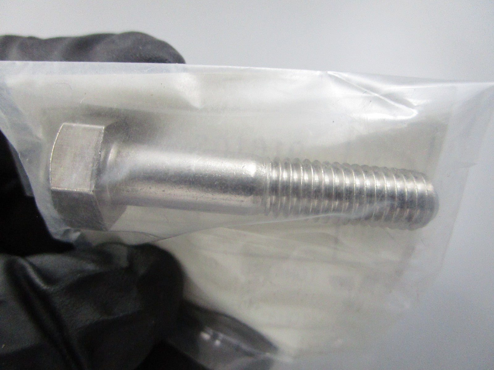 NEW OEM 916103-0840 Tohatsu Bolt 0810