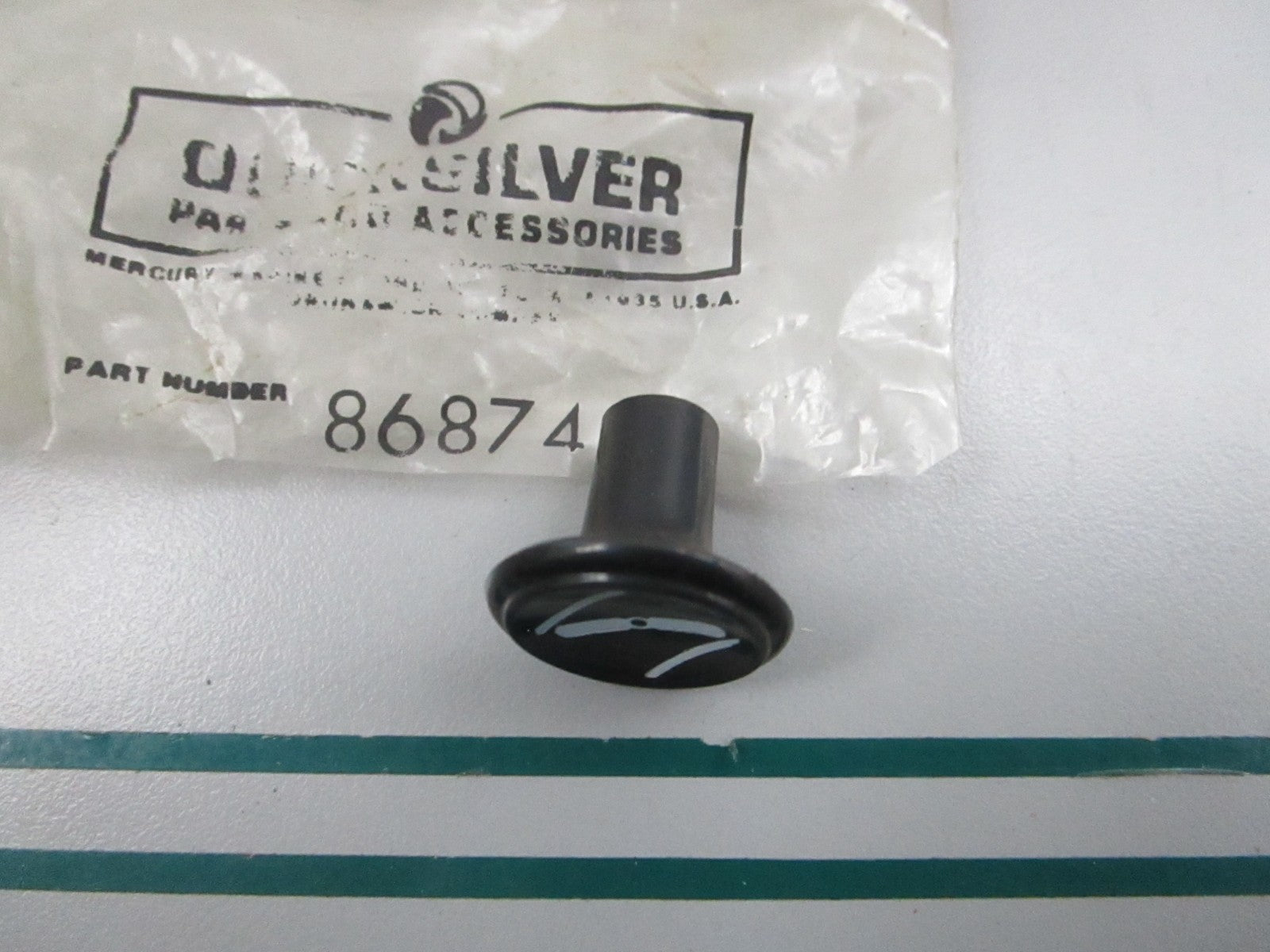NEW OEM 86874 Mercury Quicksilver Knob 0810