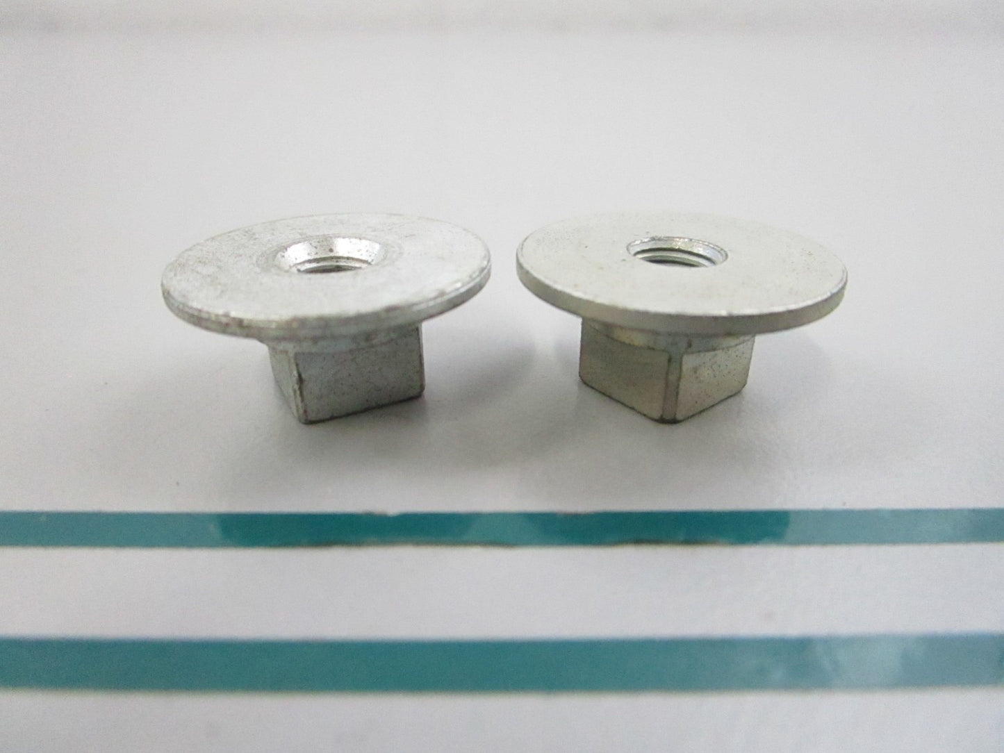 NEW OEM (LOT OF 2) 26711 Mercury Quicksilver Pivot 0810