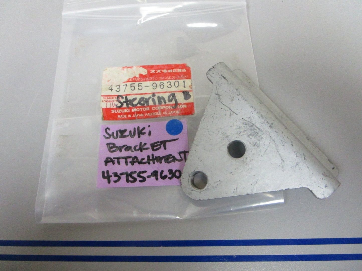 NEW OEM 43755-96301 Suzuki Steering Bracket Attachment 0720