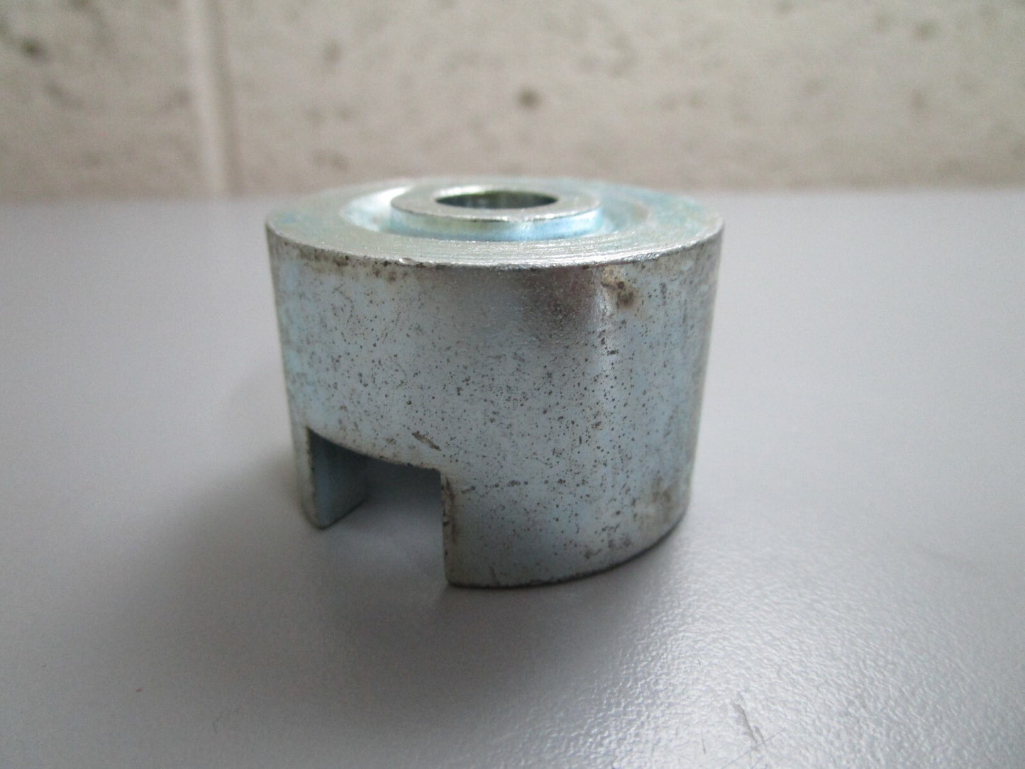 *NEW OEM* 0820 Volvo Penta Companion Flange 855444